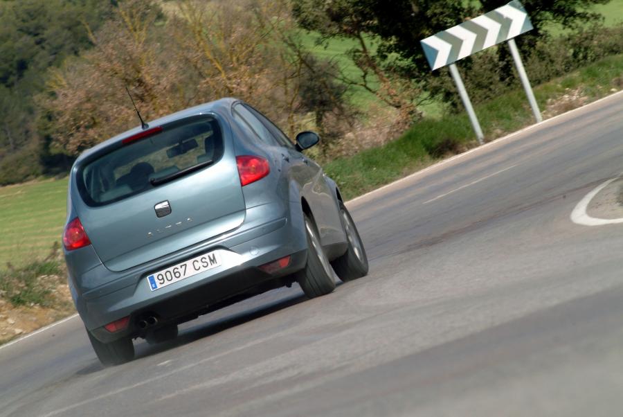  Seat Altea 2004 года  (фото 56 из 132)
